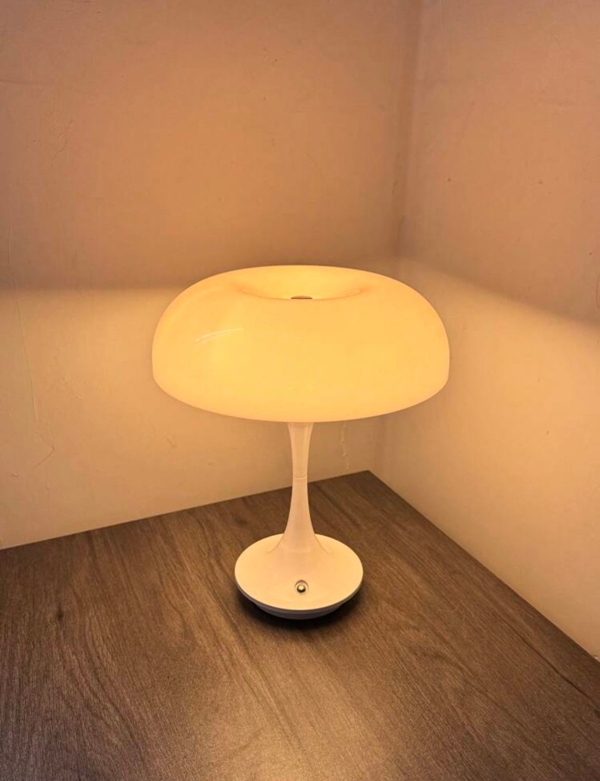 Pantella Lamp