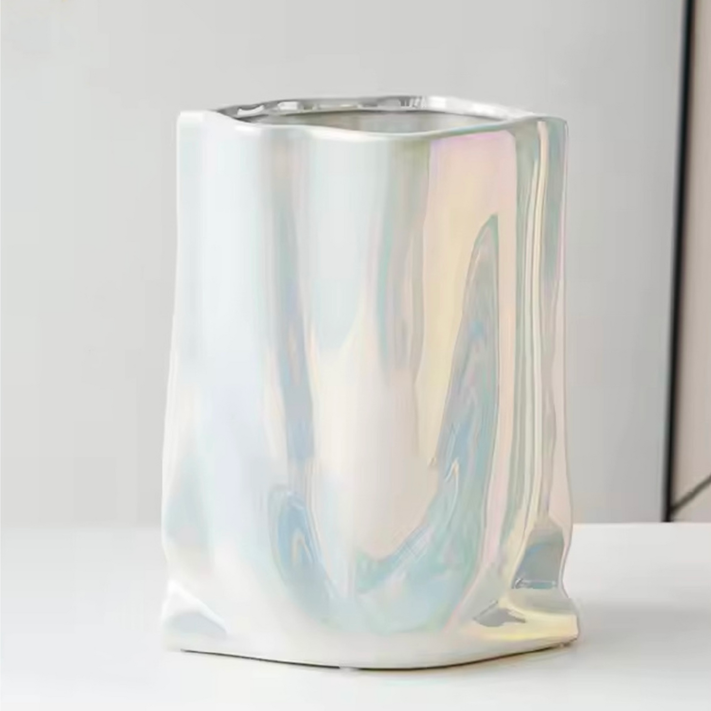 Ethera Vase